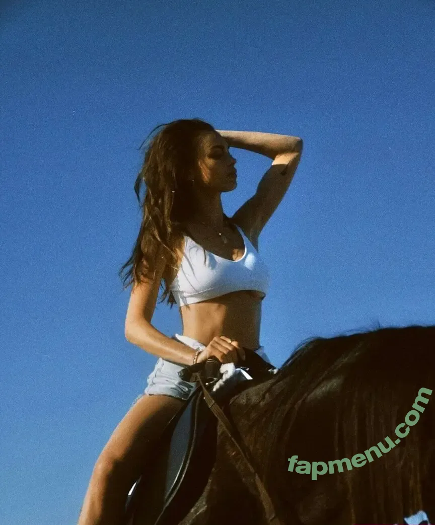 Charleen Weiss nude photo #0683 (charleenweiss)