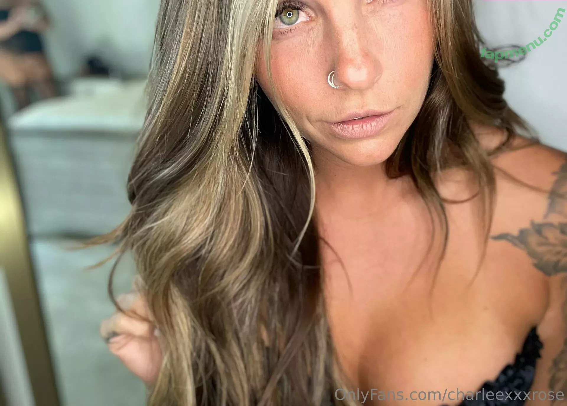 charleexxxrose nude photo #0126 (piercedpussy_char)