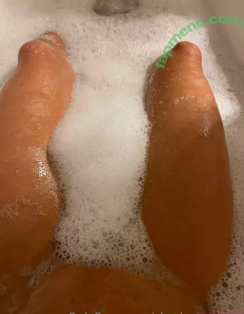 charleexxxrose nude photo #0156 (piercedpussy_char)