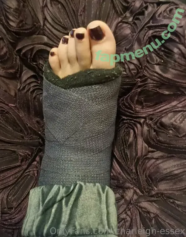 charleigh-essex nude photo #0003 (charleigh._)