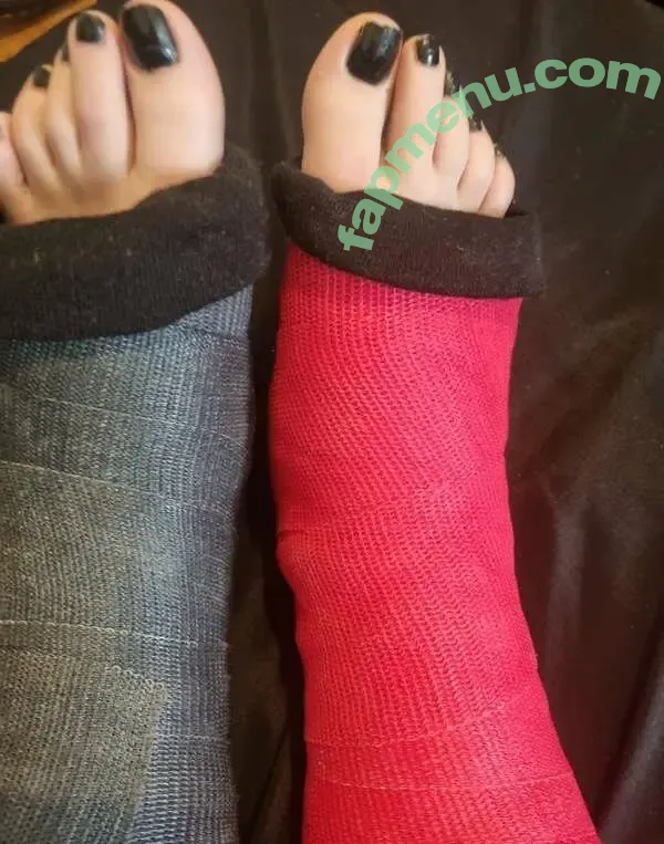 charleigh-essex nude photo #0004 (charleigh._)