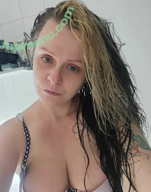 charleigh-essex nude photo #0029 (charleigh._)