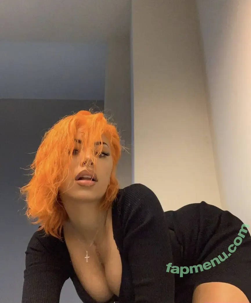 Charley McMahon nude photo #0004 (bearmcmahon_ / charleyc / charleymcmahon)