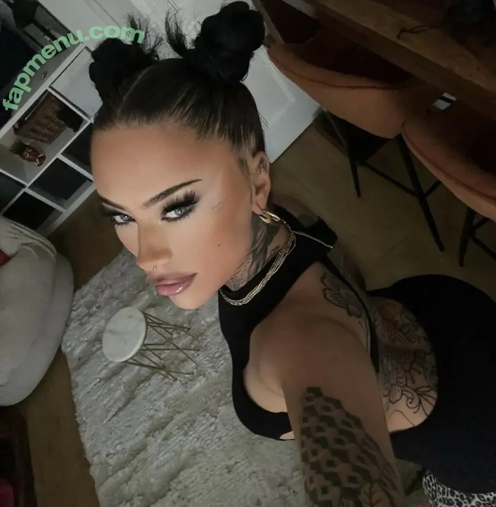 Charley McMahon nude photo #0009 (bearmcmahon_ / charleyc / charleymcmahon)