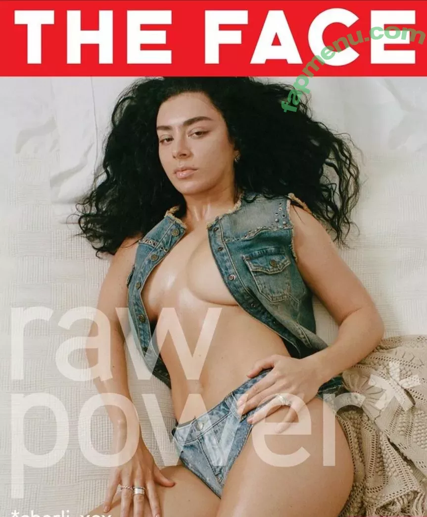 Charli XCX nude photo #1153 (charli_xcx / charlignarly / charlixcx)