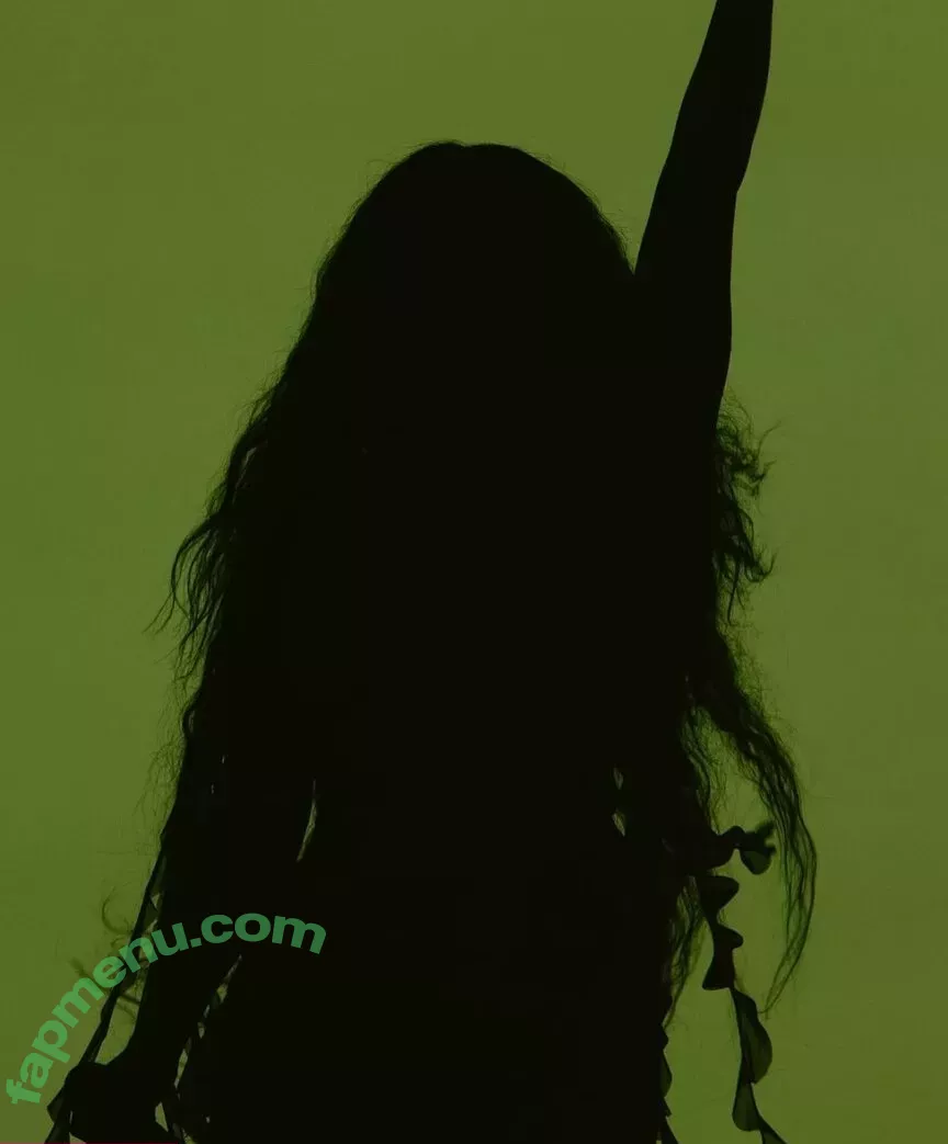 Charli XCX nude photo #1323 (charli_xcx / charlignarly)