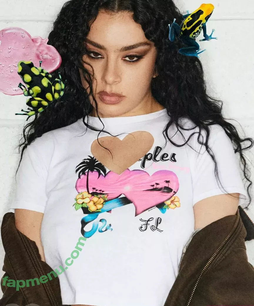 Charli XCX nude photo #1342 (charli_xcx / charlignarly / charlixcx)