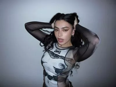 Charli XCX / charli_xcx / charlignarly nude photo #2109