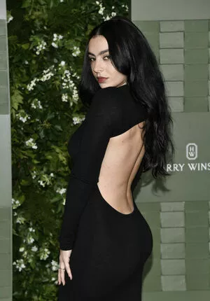 Charli XCX / charli_xcx / charlignarly nude photo #2321