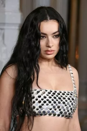 Charli XCX / charli_xcx / charlignarly nude photo #2328