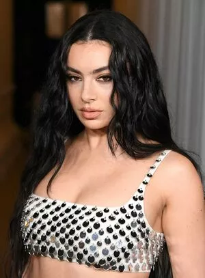 Charli XCX / charli_xcx / charlignarly nude photo #2337