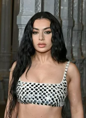 Charli XCX / charli_xcx / charlignarly nude photo #2342