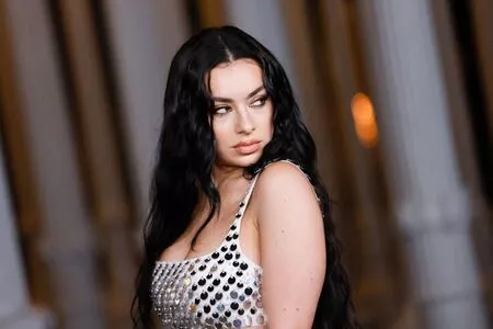 Charli XCX / charli_xcx / charlignarly nude photo #2378
