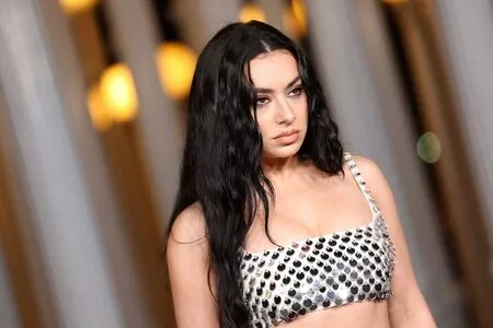 Charli XCX / charli_xcx / charlignarly nude photo #2379
