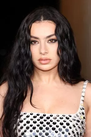 Charli XCX / charli_xcx / charlignarly nude photo #2385