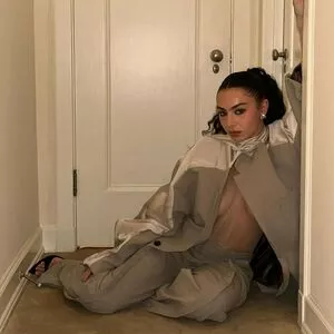 Charli XCX / charli_xcx / charlignarly nude photo #2737