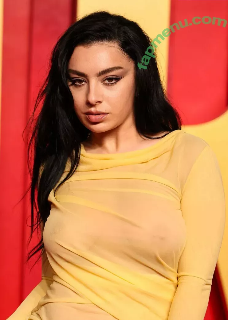 Charli XCX nude photo #2026 (charli_xcx / charlignarly)