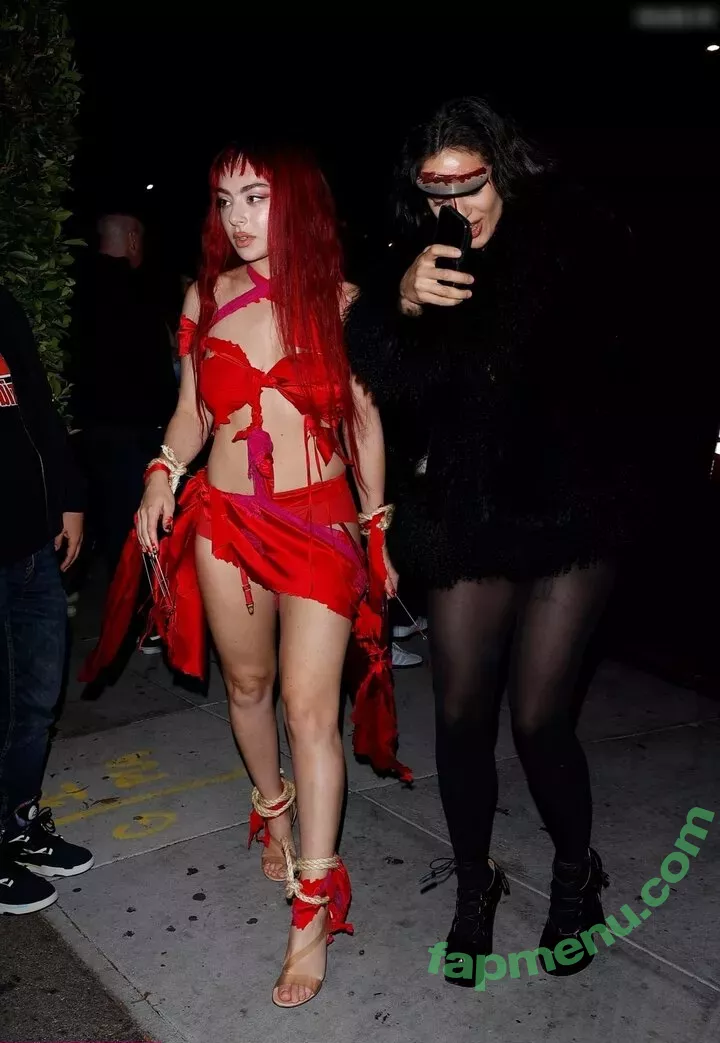 Charli XCX nude photo #2298 (charli_xcx / charlignarly)