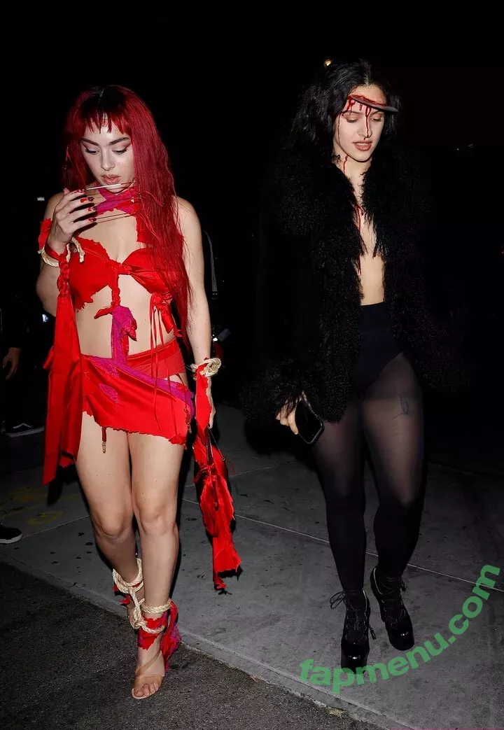 Charli XCX nude photo #2316 (charli_xcx / charlignarly)
