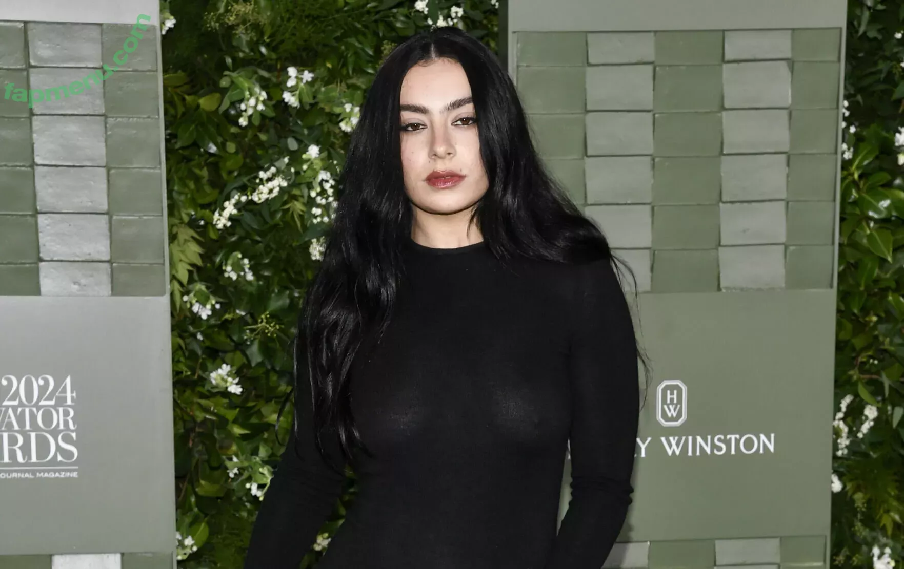 Charli XCX nude photo #2325 (charli_xcx / charlignarly)