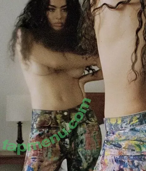 Charli XCX nude photo #2459 (charli_xcx / charlignarly)