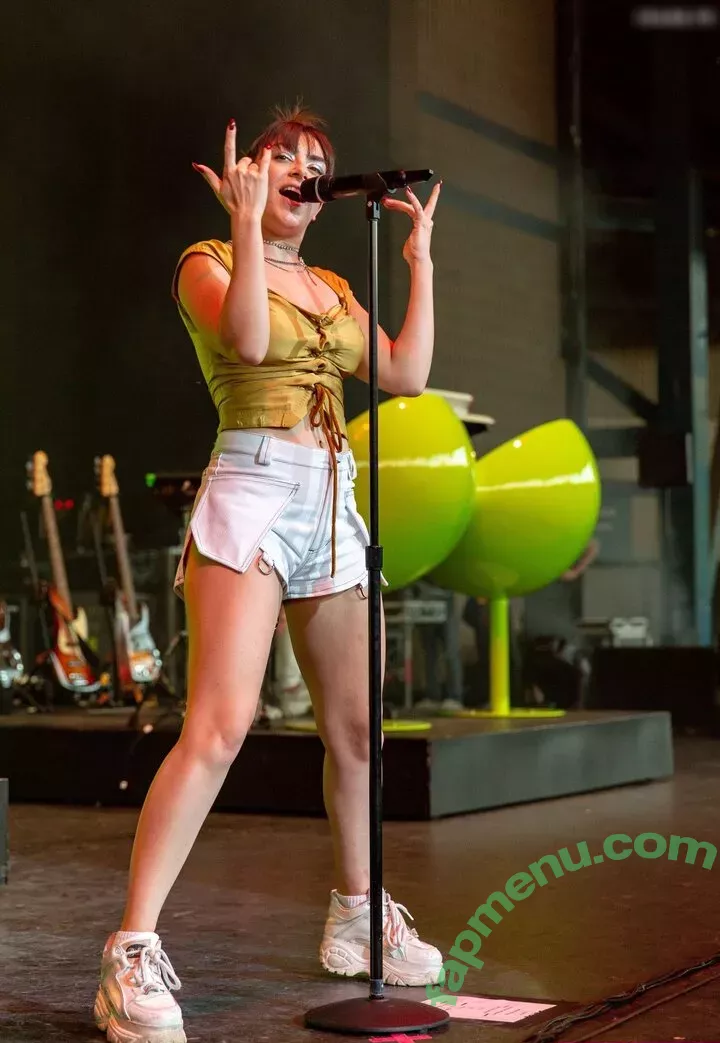 Charli XCX nude photo #2594 (charli_xcx / charlignarly / charlixcx)