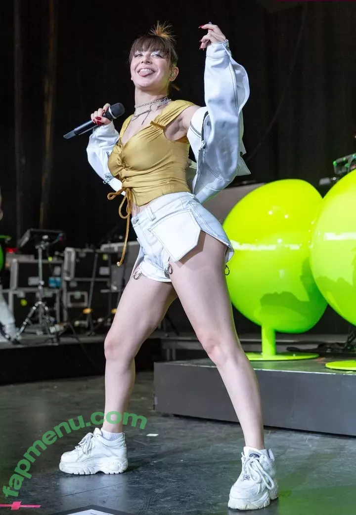 Charli XCX nude photo #2596 (charli_xcx / charlignarly / charlixcx)
