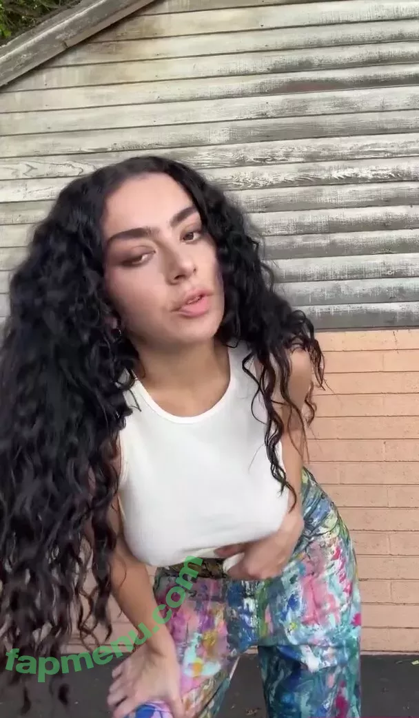 Charli XCX nude photo #2601 (charli_xcx / charlignarly / charlixcx)