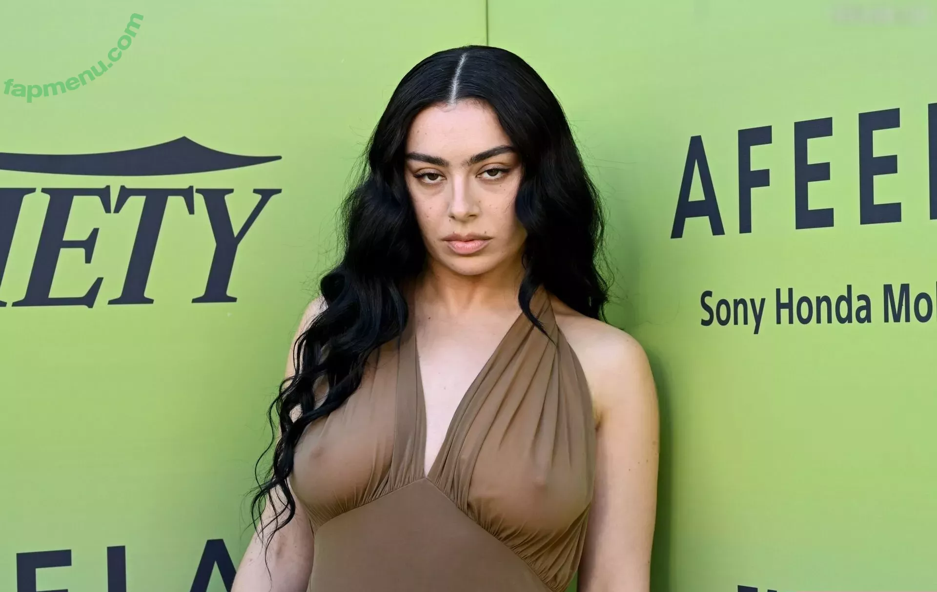 Charli XCX nude photo #2612 (charli_xcx / charlignarly / charlixcx)