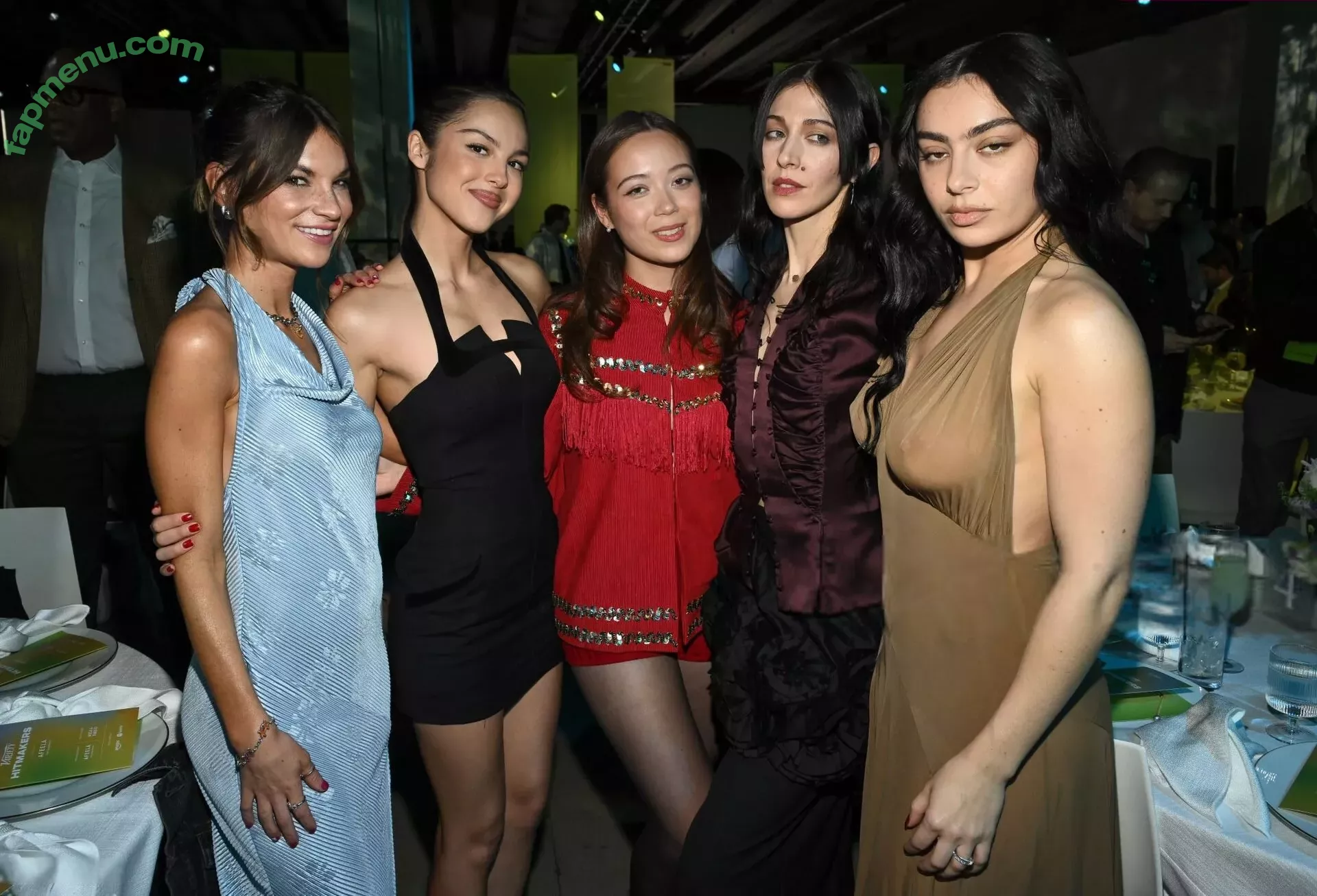 Charli XCX nude photo #2655 (charli_xcx / charlignarly)