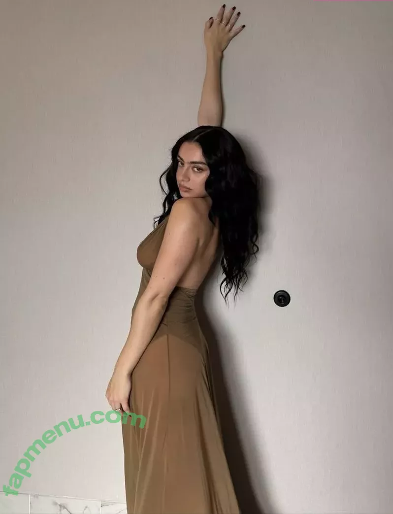 Charli XCX nude photo #2665 (charli_xcx / charlignarly)