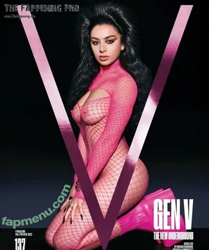 Charli XCX / charli_xcx / charlignarly nude photo #3118