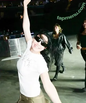 Charli XCX / charli_xcx / charlignarly nude photo #3155