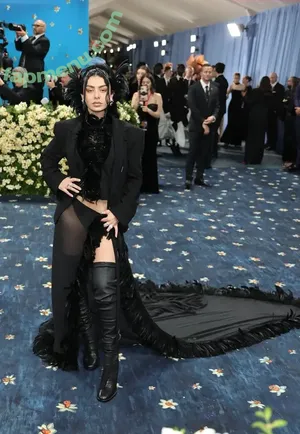 Charli XCX / charli_xcx / charlignarly nude photo #3163