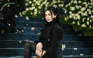 Charli XCX / charli_xcx / charlignarly nude photo #3169