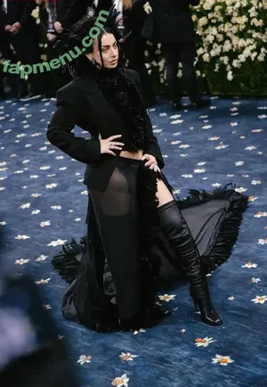 Charli XCX / charli_xcx / charlignarly nude photo #3195