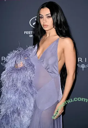 Charli XCX / charli_xcx / charlignarly nude photo #3310