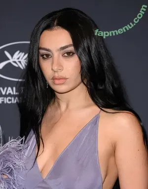 Charli XCX / charli_xcx / charlignarly nude photo #3329