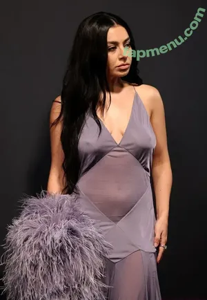 Charli XCX / charli_xcx / charlignarly nude photo #3336