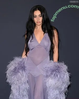 Charli XCX / charli_xcx / charlignarly nude photo #3383