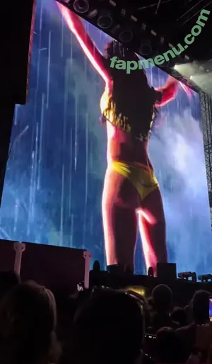Charli XCX / charli_xcx / charlignarly nude photo #3500