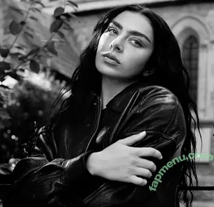 Charli XCX / charli_xcx / charlignarly nude photo #3529