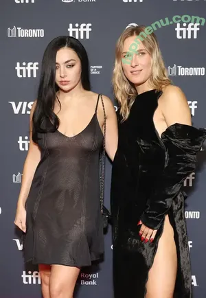 Charli XCX / charli_xcx / charlignarly nude photo #3542