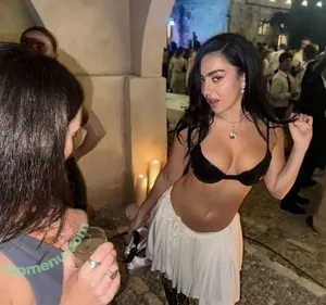 Charli XCX / charli_xcx / charlignarly nude photo #3571