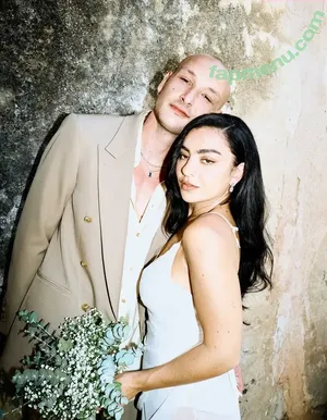 Charli XCX / charli_xcx / charlignarly nude photo #3577