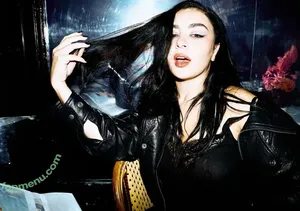 Charli XCX / charli_xcx / charlignarly nude photo #3633