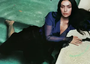 Charli XCX / charli_xcx / charlignarly nude photo #3665