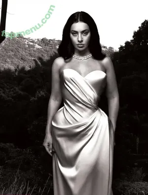 Charli XCX / charli_xcx / charlignarly nude photo #3666