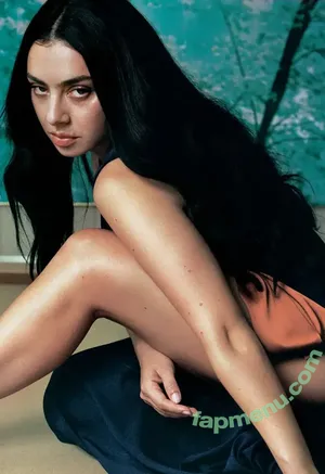 Charli XCX / charli_xcx / charlignarly nude photo #3668