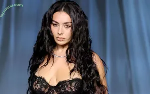 Charli XCX / charli_xcx / charlignarly nude photo #3688